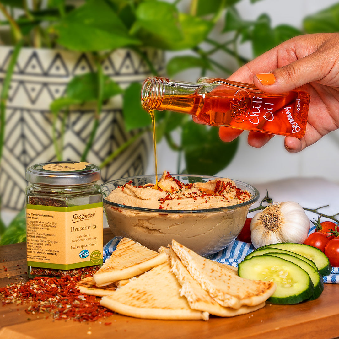 Easy Bruschetta & Chili Hummus – vomFASS Ghirardelli Square