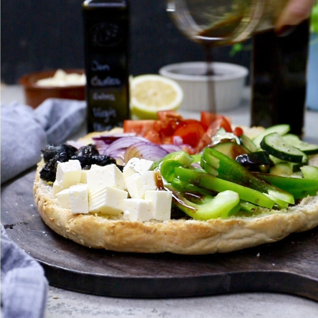 Greek Salad with Flatbread – vomFASS Ghirardelli Square